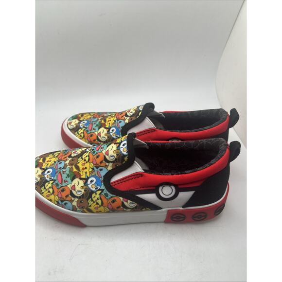 Pokémon Kids Slip On Shoes Size 3 - Picture 3 of 6